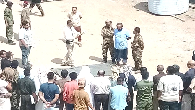 ​عدن.. تنفيذ حكم الإعدام رميًا بالرصاص بحق المدان يوسف فقوس